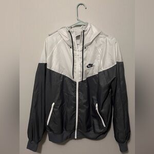 Nike tech (Windrunner) rain coat